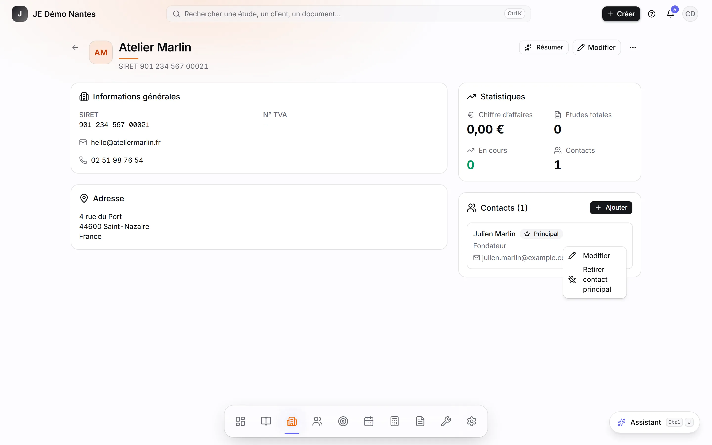 Survolez un contact : un crayon ouvre son menu.