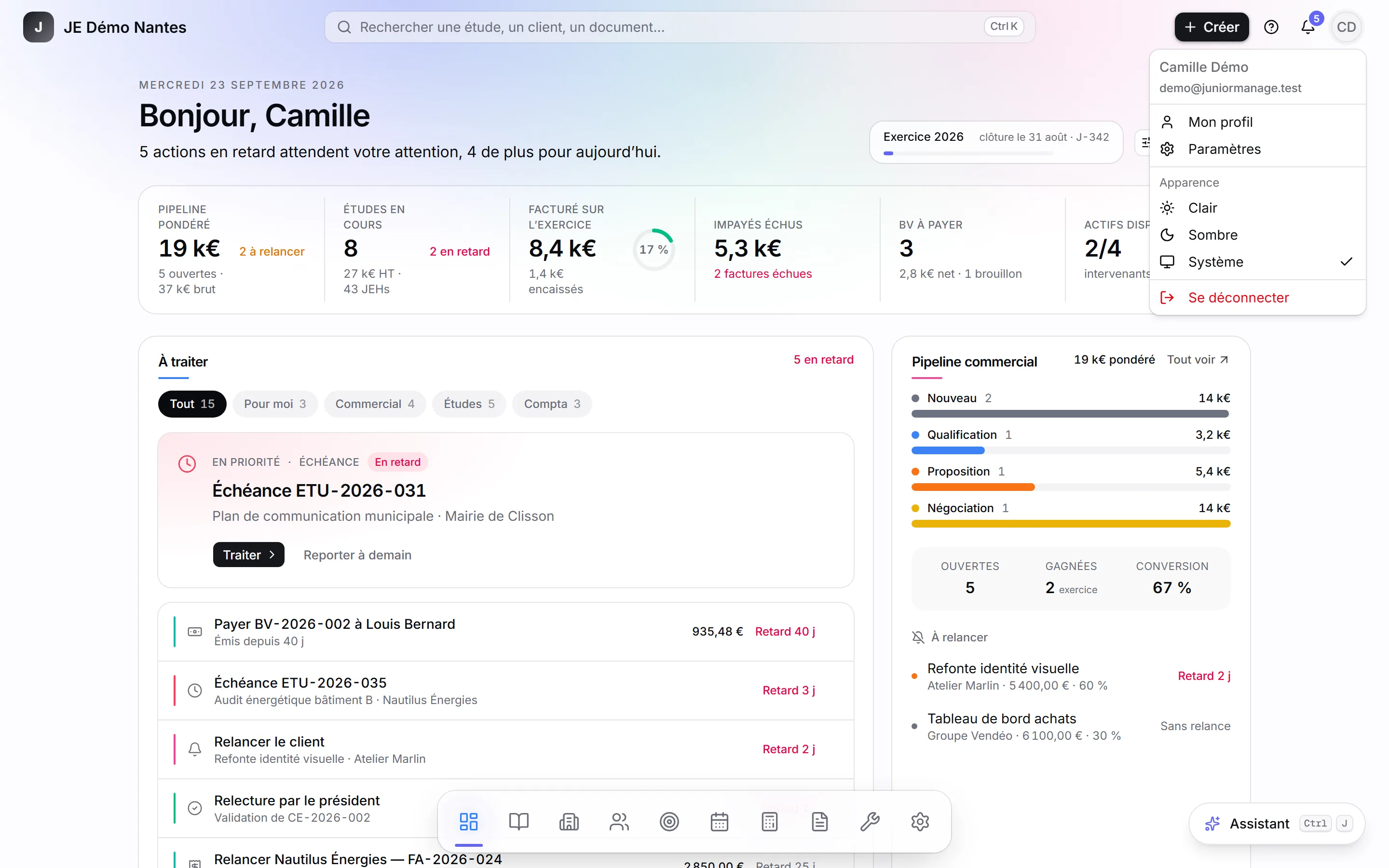 Le menu qui s’ouvre sur vos initiales, en haut à droite.