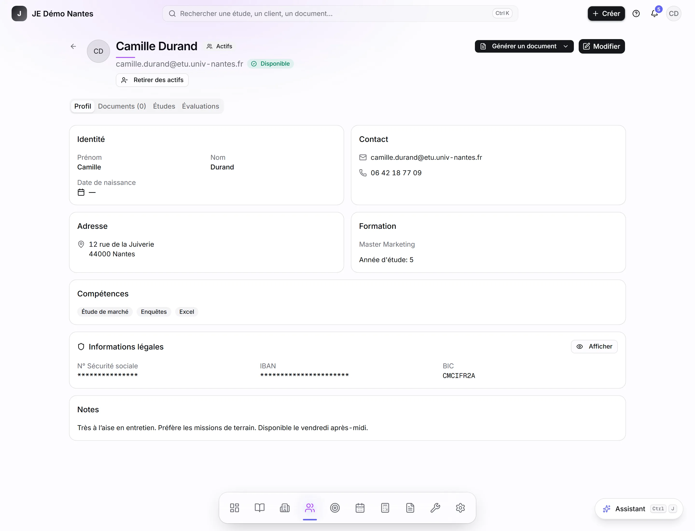La fiche de Camille Durand.